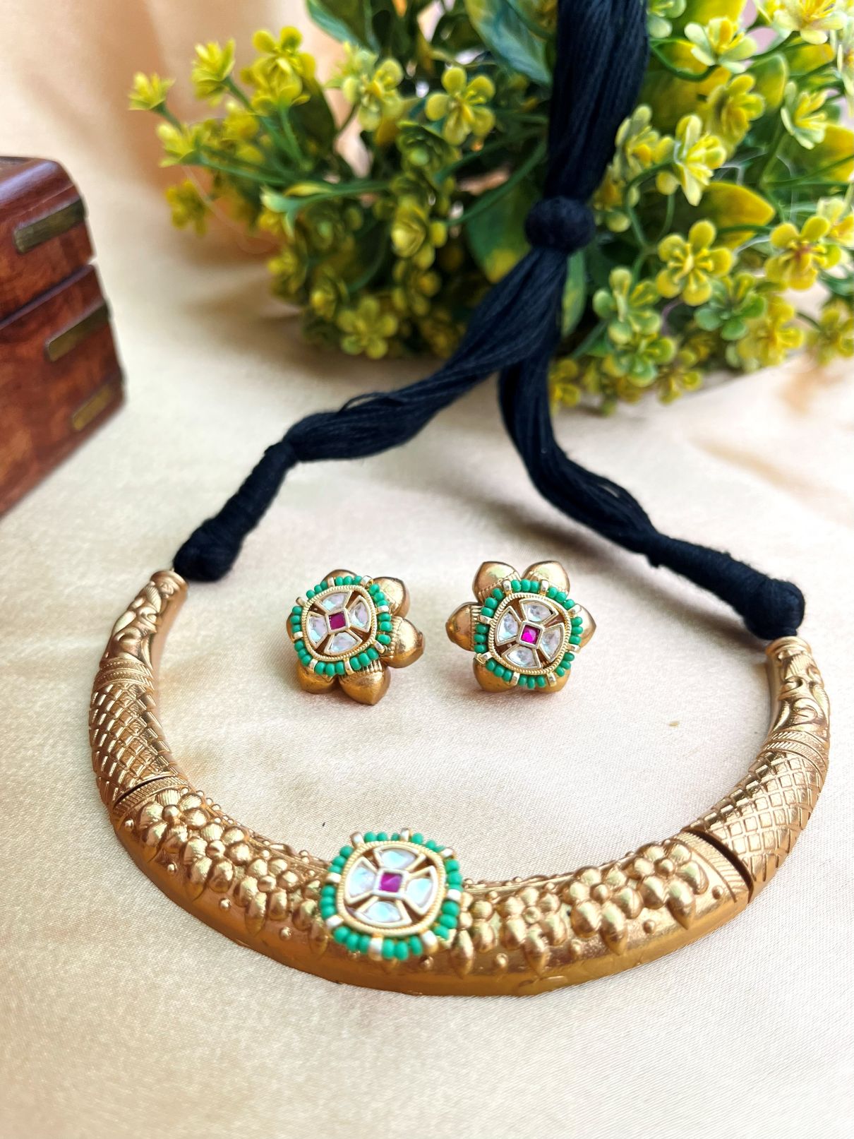 Buy Oxidized Gold Hasli With Studs Earrings online in India with earrings. Shop an exclusive range of oxidized jewellery for daily wearing and office wearing in affordable range. Below 500, 1000, 2000. -second