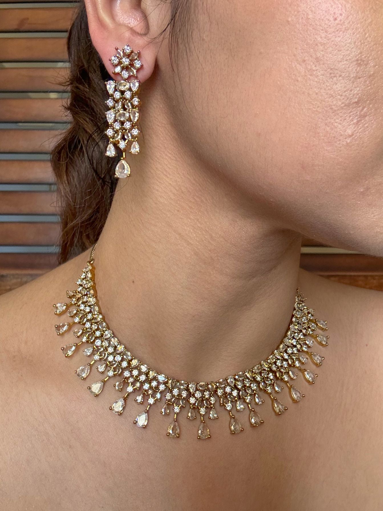 Buy Heer Bestseller Antique AD Necklace In White With Tikka online in India. Shop from an exclusive range of jewellery, AD necklace, Kundan necklace for weddings. -second