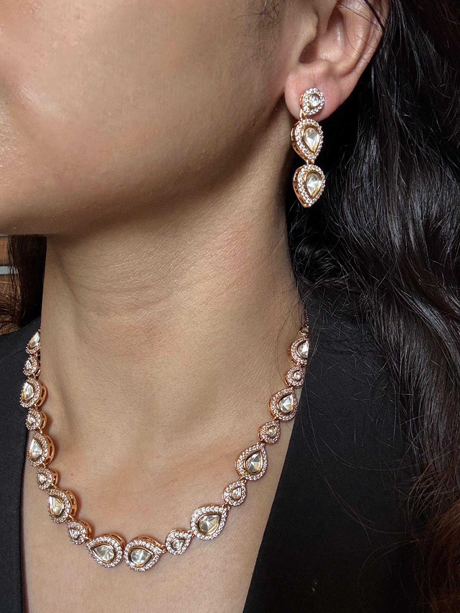 Buy AD kundan string with earrings online in India. Shop an exclusive range of zircon jewellery, Indian wedding jewelry, kundan jewellery, AD earrings, AD necklace.-side