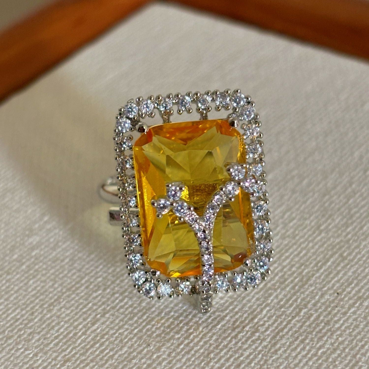 COCKTAIL RINGS
