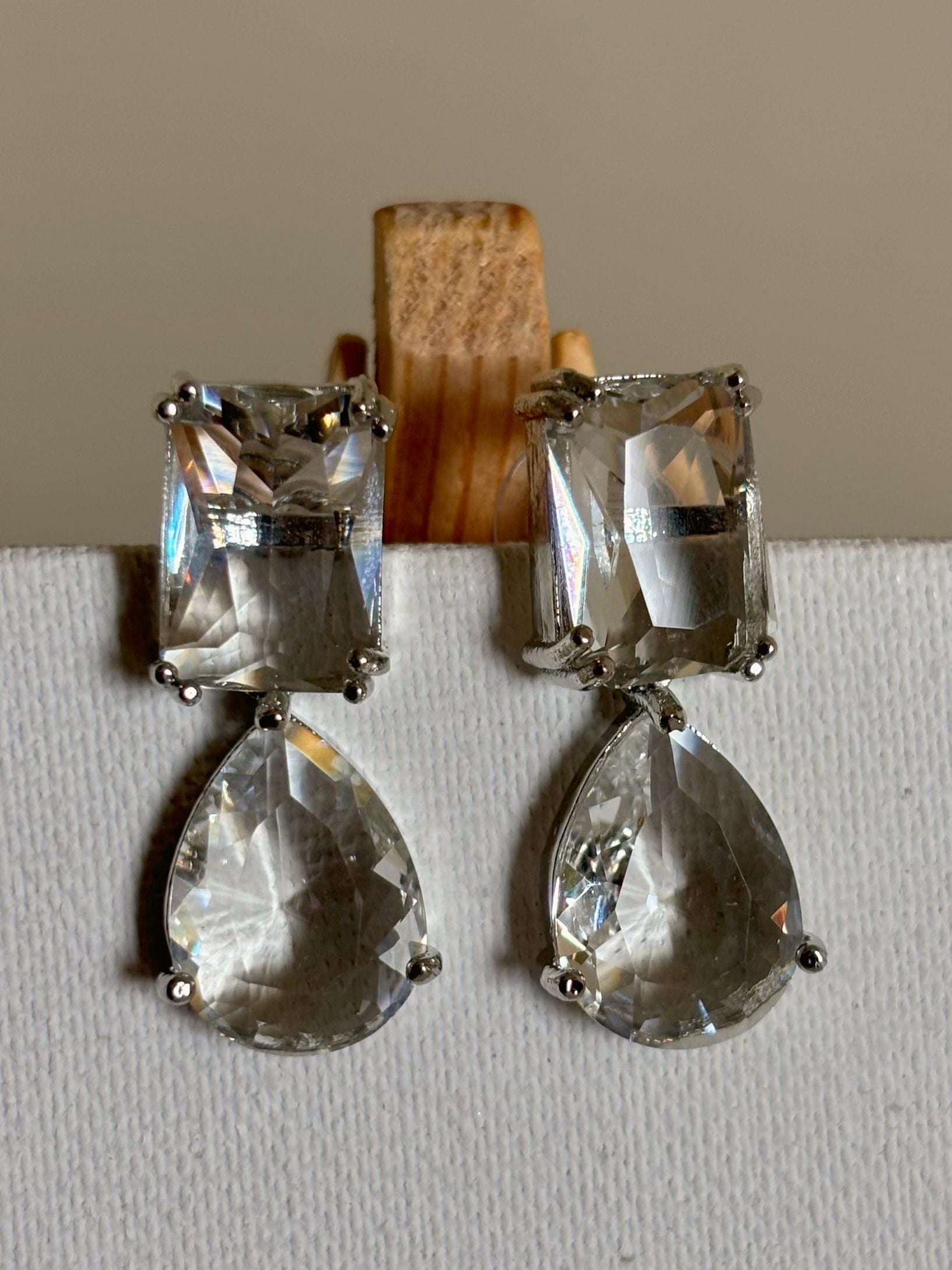 Shop Zara Square Drop White Doublet Stone Earrings online. Shop AD earrings, bridal AD jewelry, kundan and AD party necklace sets for sarees, gowns and lehengas. -Front