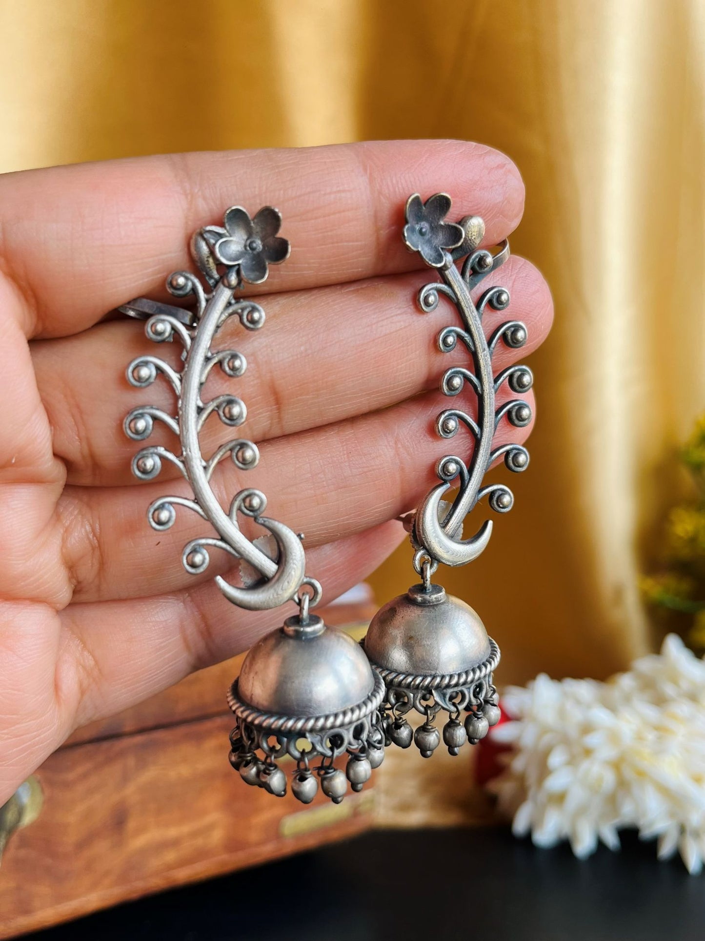 Buy Nirvi Earcuff Jhumka In Oxidized online in India. Shop oxidized jewellery for festivals and office and daily wearing in affordable range.