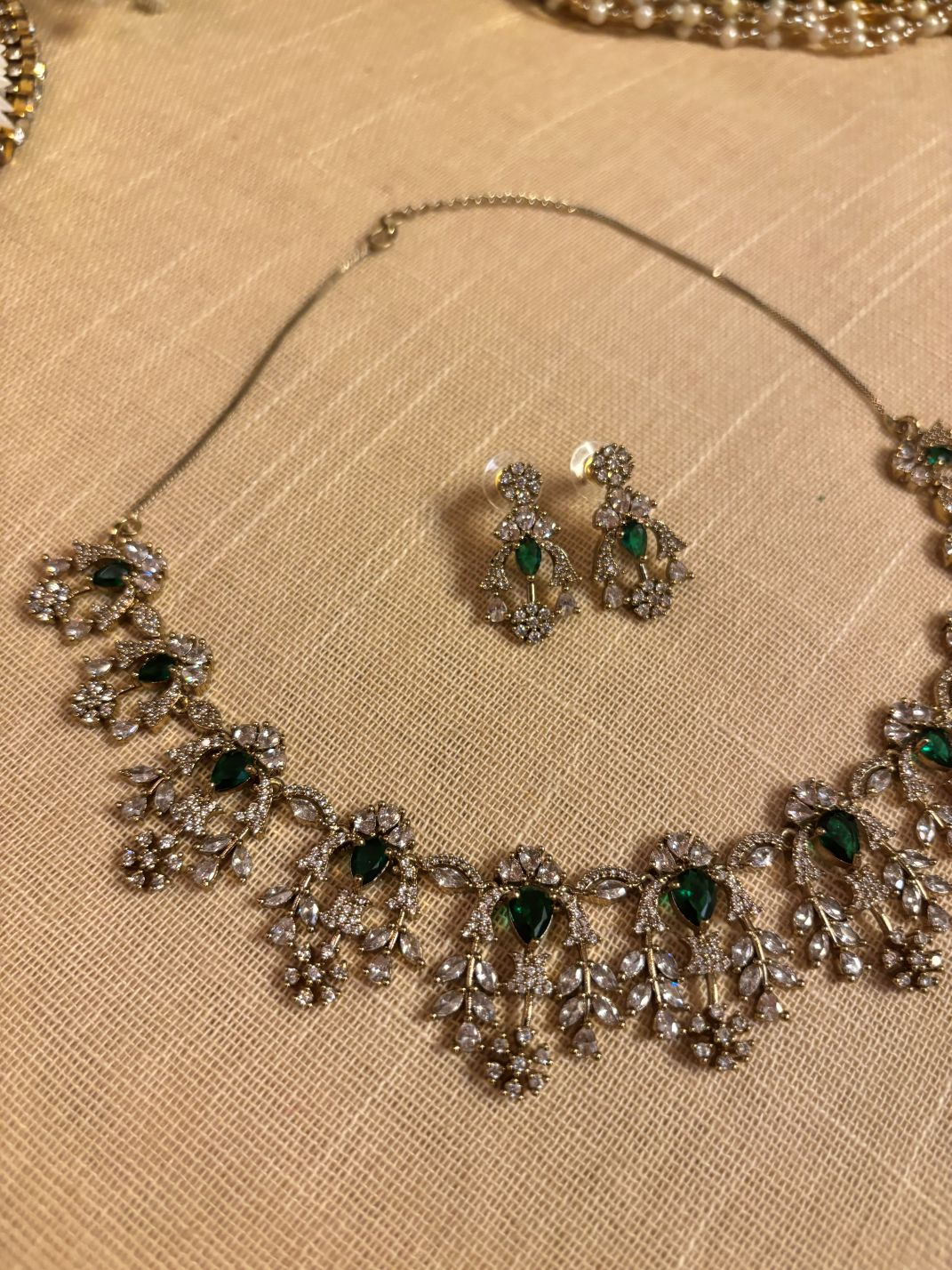 Buy Antique Polish AD Set With Earrings In Green online in India with earrings. Shop an exclusive range of zircon jewellery, Indian wedding jewelry, kundan jewellery, AD earrings, AD necklace. -SIDE