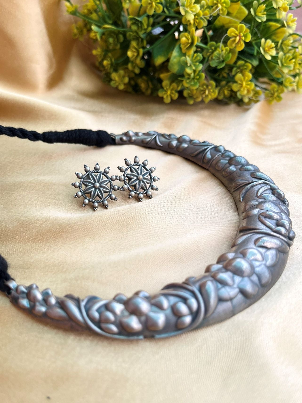 Buy Oxidized Hasli Set With Stud Earrings online in India. Shop an exclusive range of oxidized jewellery for daily wearing and office wearing in affordable range. Below 500, 1000, 2000. -second