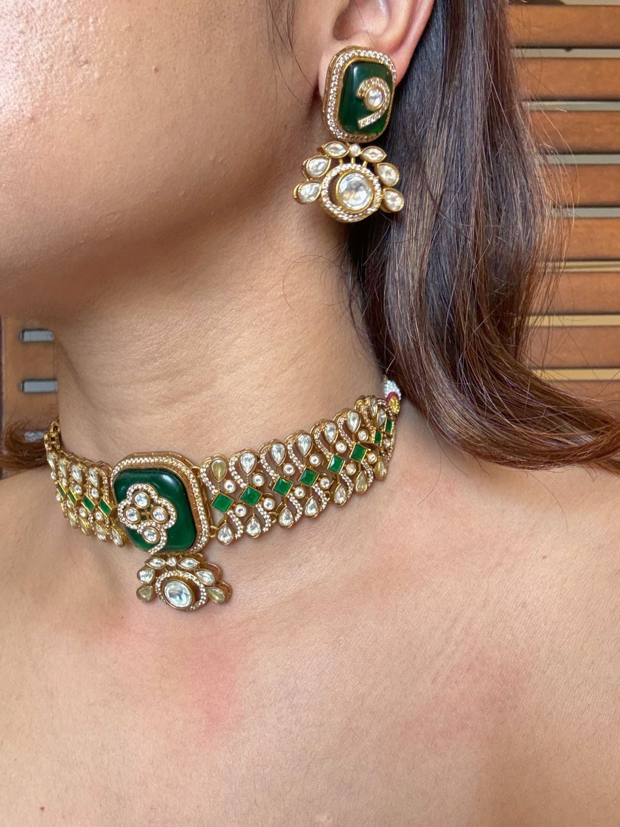 Buy Vidhi Moissanite Beautiful Choker In Emerald Green online in India. Shop from an exclusive range of moissanite jewellery, AD necklace, Kundan necklace for weddings. -second