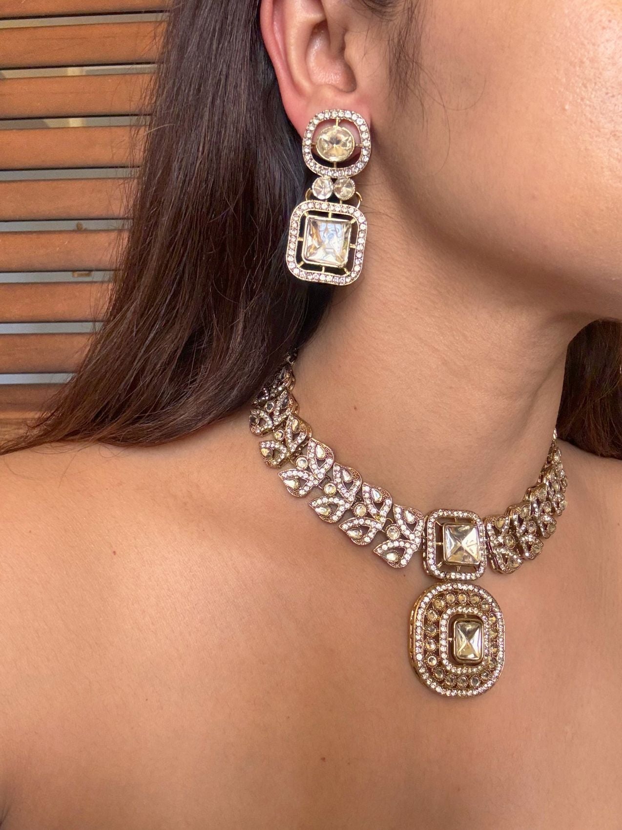 Buy Maahika AD Kundan Necklace In White With Tikka online in India. Shop from an exclusive range of CZ jewellery, moissanite jewellery, AD necklace, Kundan necklace for weddings. -side