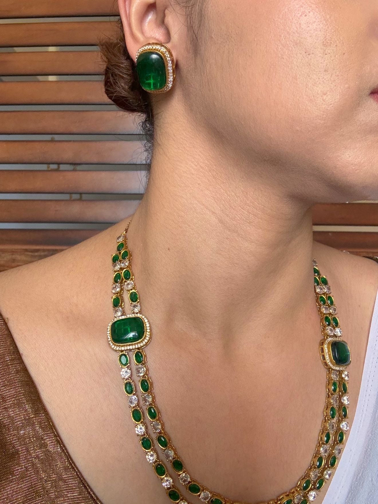 Buy Nayantara Emerald Green Double Layered Necklace Set online in India. Shop from an exclusive range of jewellery, AD necklace, Kundan necklace for weddings. -second