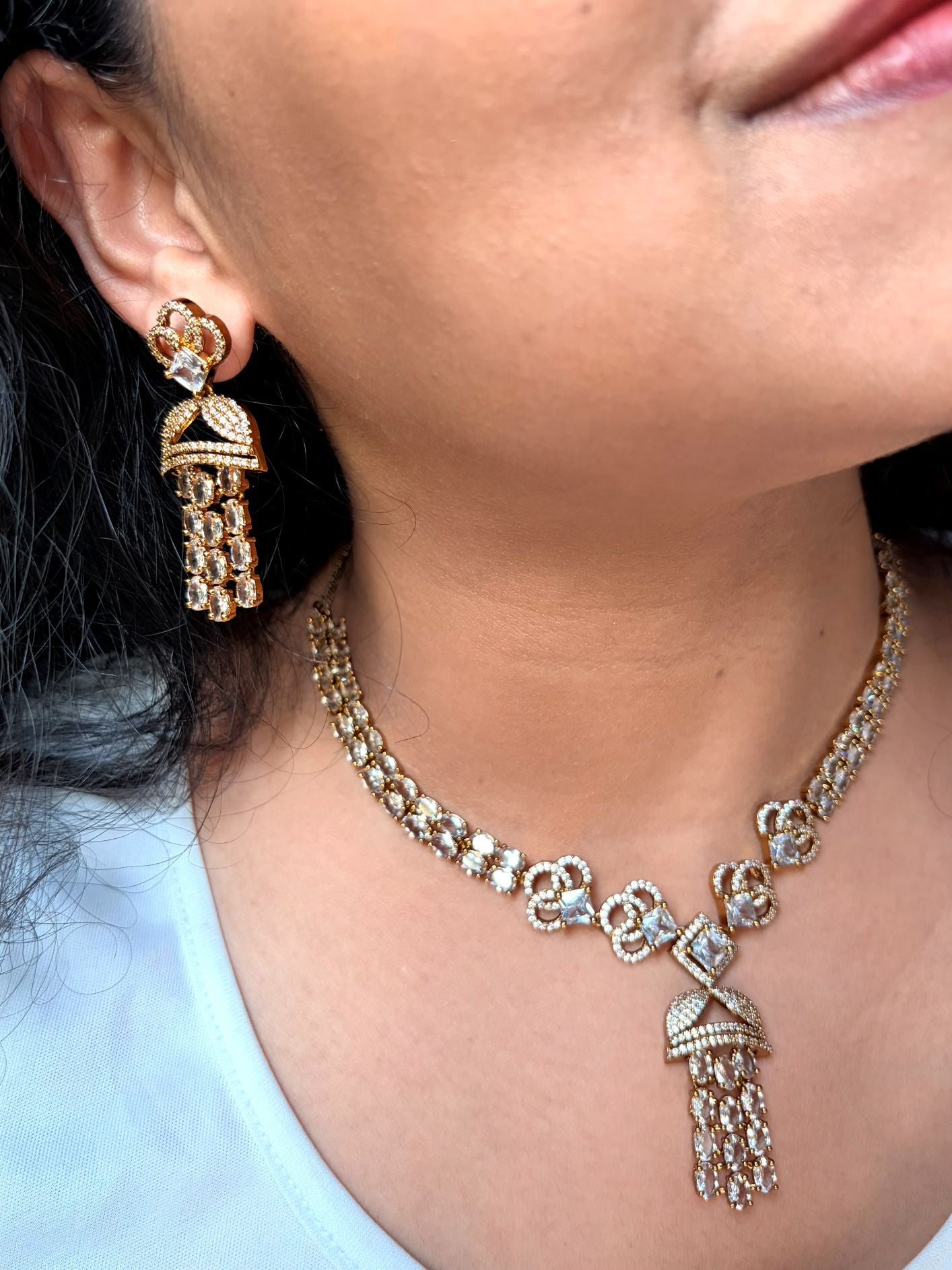 Buy Sheesh Mahal Antique Gold Jhumka Drop Statement Necklace Set online in India. Shop from an exclusive range of jewellery, AD necklace, Kundan necklace for weddings. -second