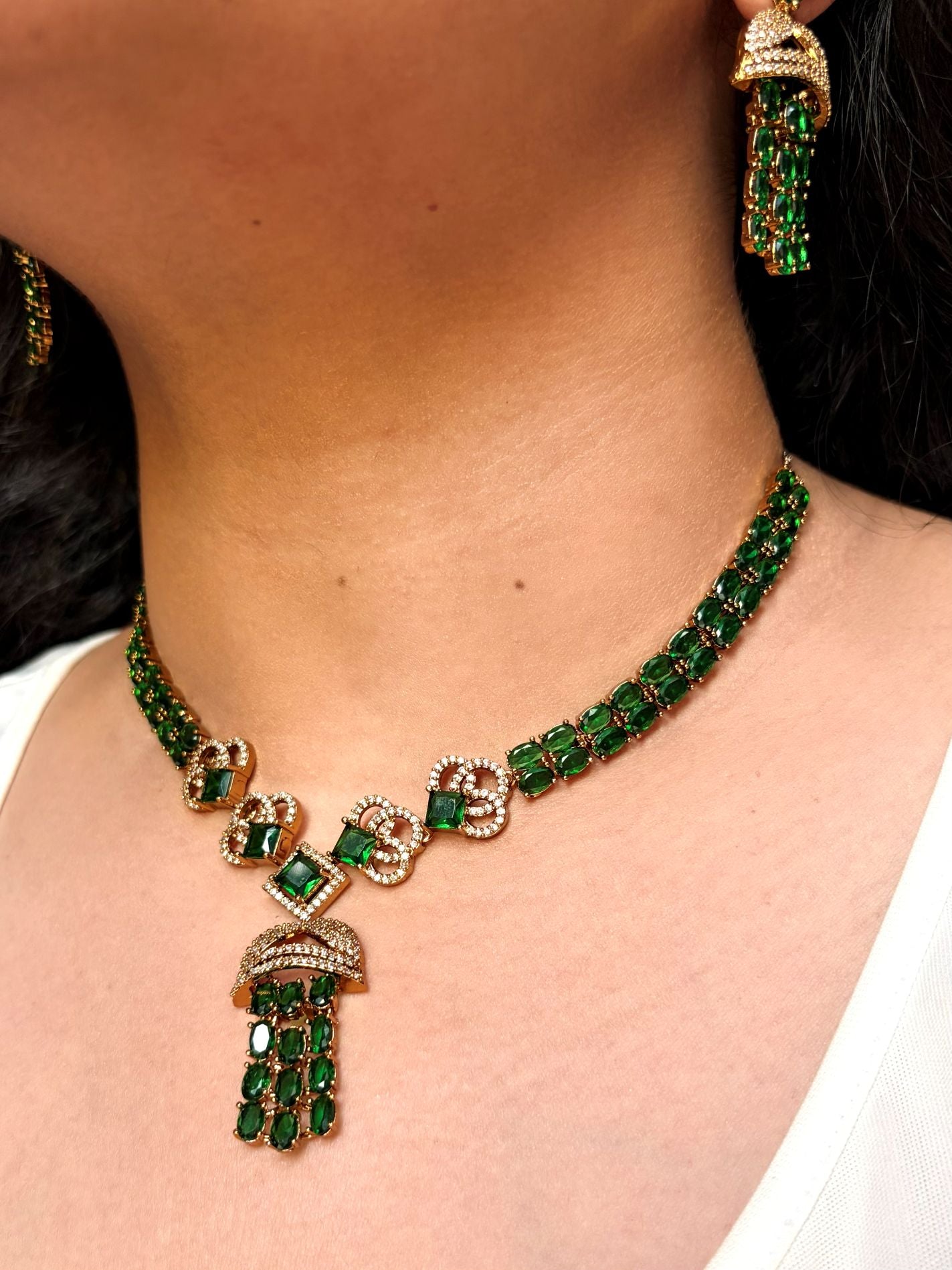 Buy Sheesh Mahal Antique Gold Statement Necklace Set In Green online in India. Shop from an exclusive range of jewellery, AD necklace, Kundan necklace for weddings. -second