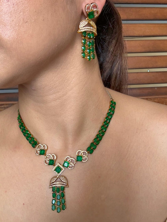Buy Sheesh Mahal Antique Gold Statement Necklace Set In Green online in India. Shop from an exclusive range of jewellery, AD necklace, Kundan necklace for weddings. -side