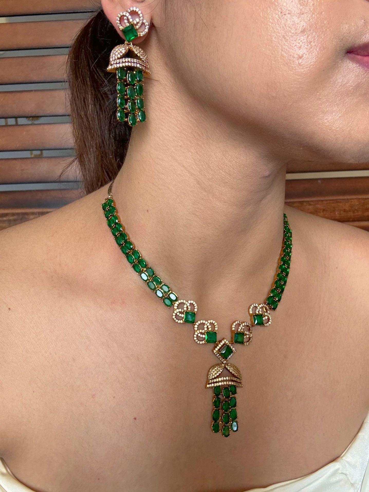 Buy Sheesh Mahal Antique Gold Statement Necklace Set In Green online in India. Shop from an exclusive range of jewellery, AD necklace, Kundan necklace for weddings. -second