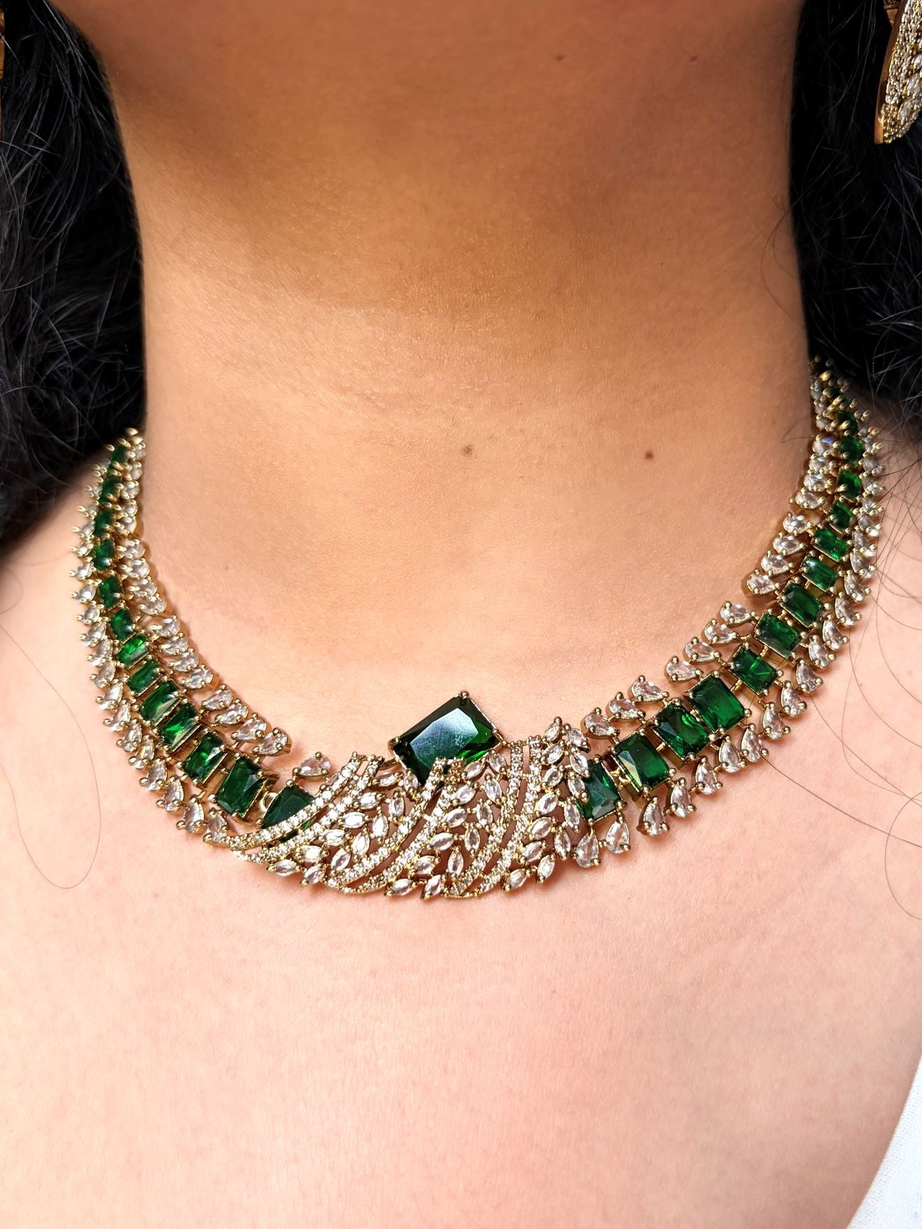 Buy Zarisha Royal AD Necklace and Earrings Set In Emerald Green online in India. Shop from an exclusive range of jewellery, AD necklace, Kundan necklace for weddings. -front