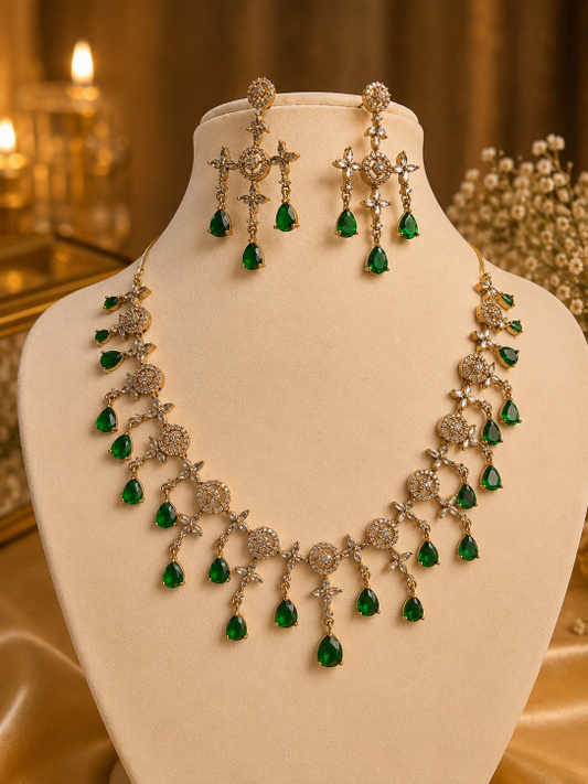 Buy Sitaara Emerald Green AD Necklace For Weddings online in India. Shop from an exclusive range of jewellery, AD necklace, Kundan necklace for weddings. 